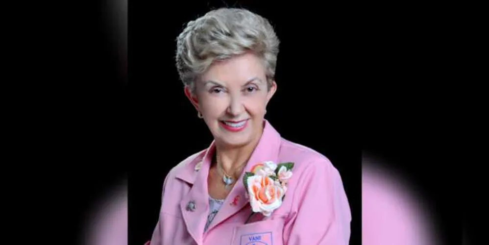 Vani Quadros Fadel recentemente foi reeleita presidente da Rede Feminina de Combate ao Câncer Regional de Ponta Grossa, para o próximo biênio. Da coluna RC os votos de sucesso e que as damas de rosa continuem sendo inspiração e exemplo de doação ao próximo para todos nós