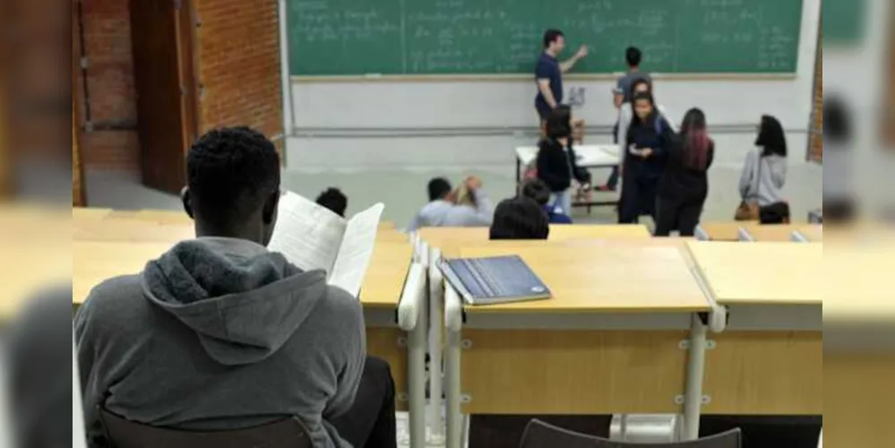 Imagem ilustrativa da imagem Edital prevê internacionalização de universidades brasileiras