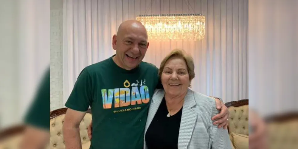 Regina costumava acompanhar o filho nas inaugurações das lojas Havan, que já somam 155 unidades em 17 estados do país.