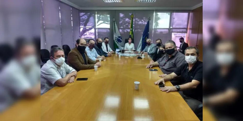 Reunião foi realizada na tarde desta quarta-feira na Prefeitura de Ponta Grossa