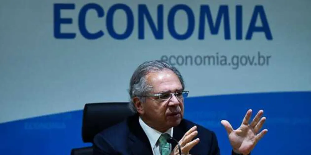 Segundo o ministro, a extensão do auxílio seria mais “focalizada” e atenderia 32 milhões de brasileiros.