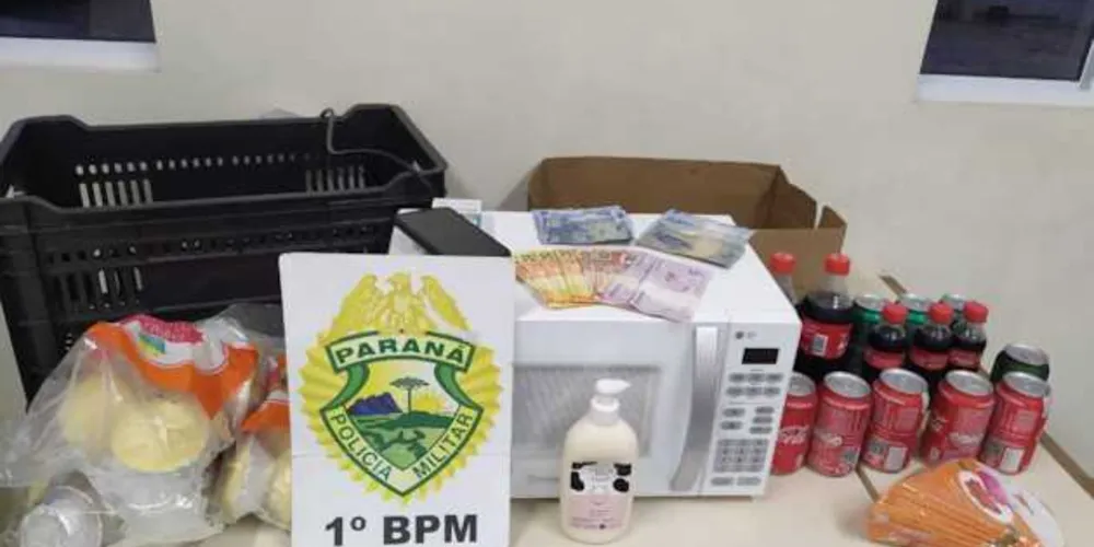 Imagem ilustrativa da imagem Policiais prendem dupla após furto no Centro de PG