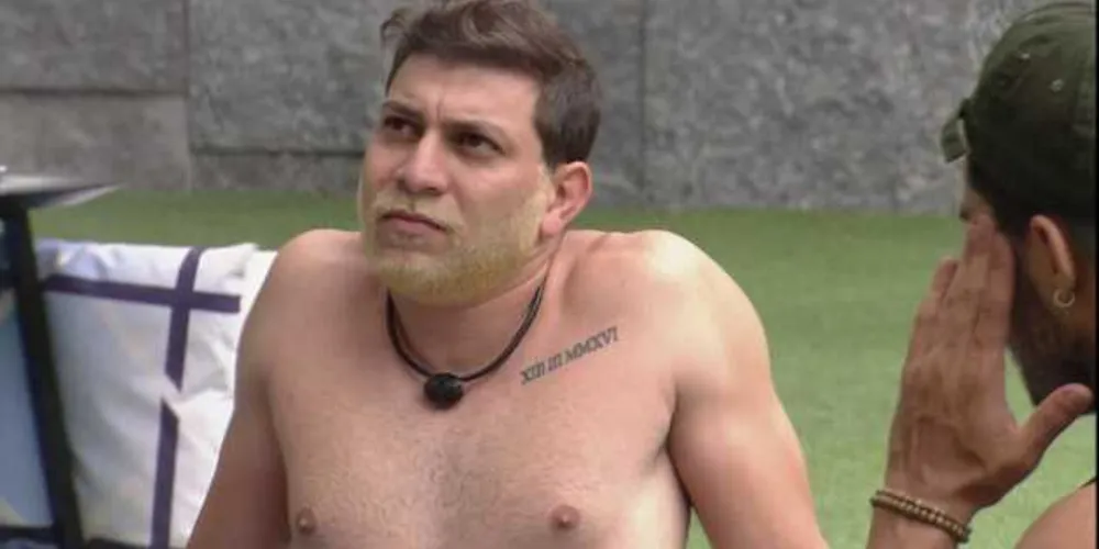 Imagem ilustrativa da imagem BBB 21: Caio diz já ter colocado ovo quente na boca de cachorro