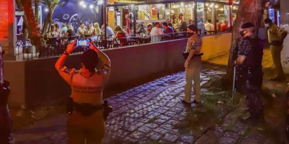Imagem ilustrativa da imagem Cerca de 40% dos bares de Curitiba fecharam as portas definitivamente