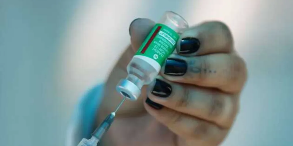 Imagem ilustrativa da imagem AstraZeneca espera produzir 200 milhões de doses de vacina