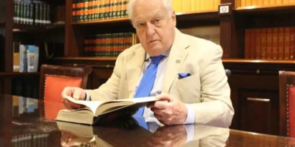 René Dotti era reconhecido como um dos maiores advogados penalistas do Brasil