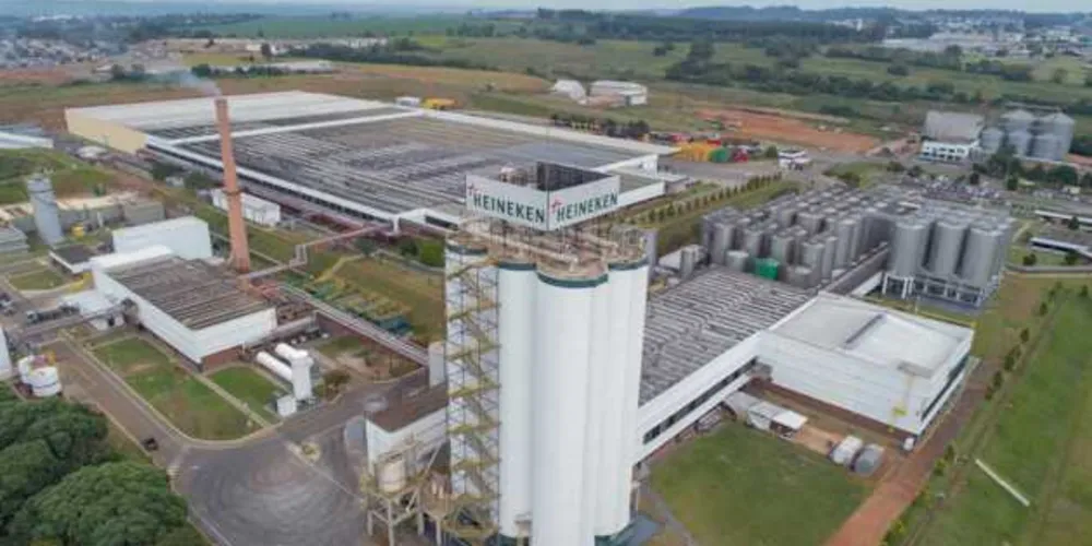 Imagem ilustrativa da imagem CEO da Heineken prevê 8 mil demissões por impacto da pandemia