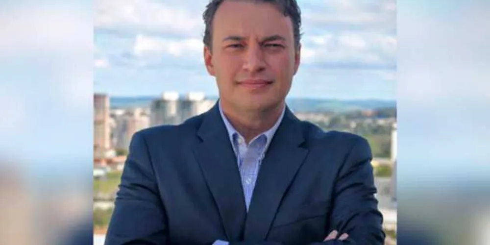 Felicitações - O conceituado advogado Paulo Reusing Junior receberá as felicitações pela passagem de seu aniversário neste sábado (13). Da coluna RC os votos de alegrias e prosperidade.