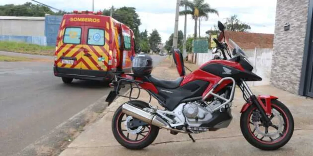 Acidente ocorreu na tarde deste domingo (14) e mobilizou equipes de socorro