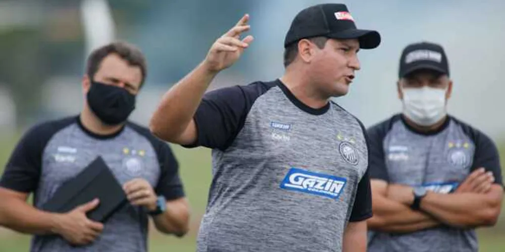 A Gazin segue apoiando o Fantasma e estampando sua marca na camisa da comissão técnica