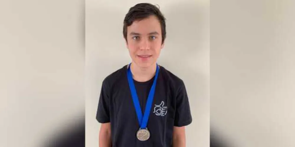 Felipe Tebcherani foi medalha de prata na Olimpíada Brasileira de Química Júnior