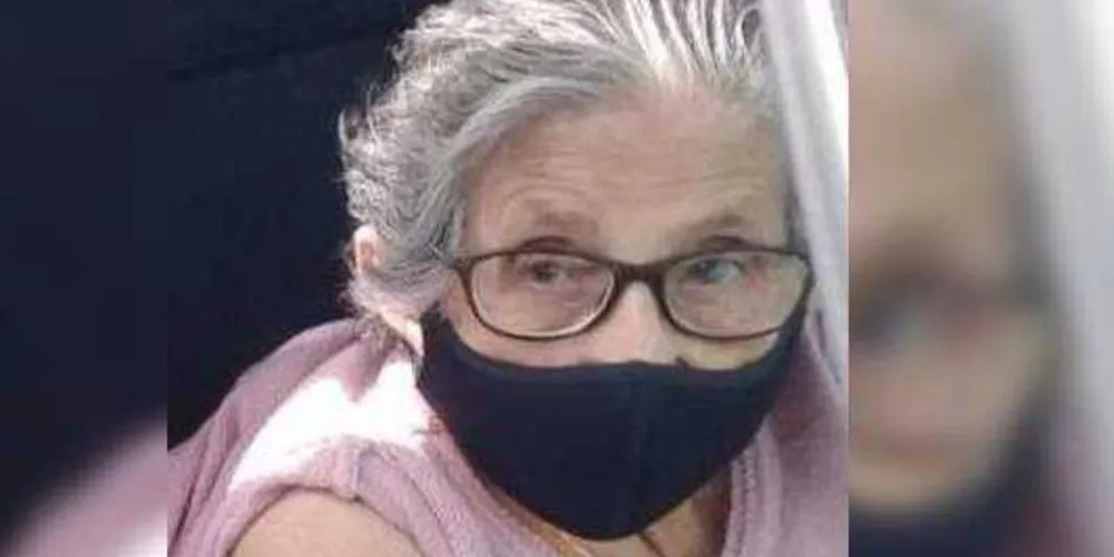 A idosa chegou a ser socorrida e encaminhada a um hospital da cidade