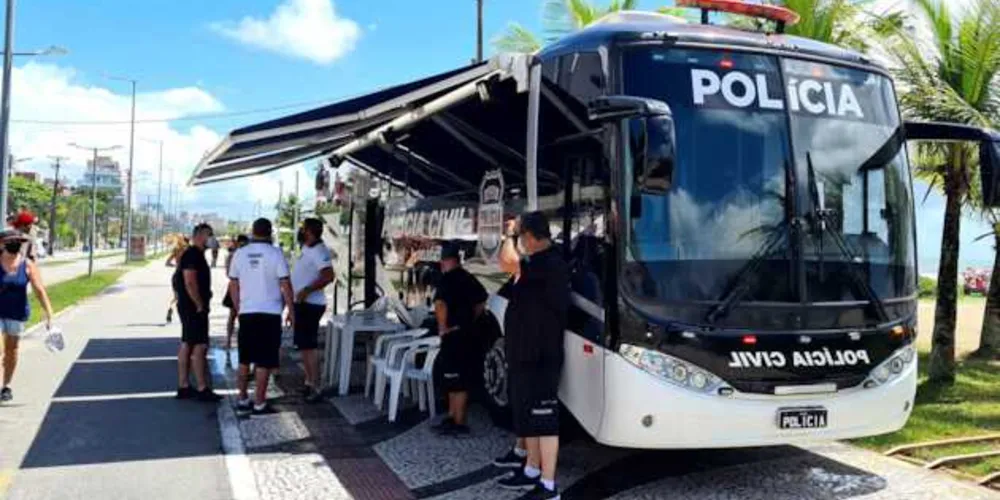 De sexta-feira (19) a domingo (21) a Delegacia Móvel ficará na praia central em Guaratuba.