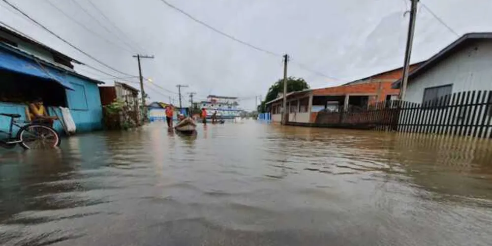 Imagem ilustrativa da imagem Rio Branco decreta situação de emergência devido à cheia