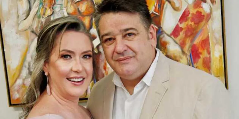 Love is in the air - Sergio Zadorosny Filho e Paula Campagnoli na última semana oficializaram sua união em uma cerimônia íntima para os familiares. O casal é exemplo de elegância, simpatia e educação e já vem a um tempo construindo uma linda história de amor. Da coluna RC os votos de uma união regada de muito amor e cumplicidade.