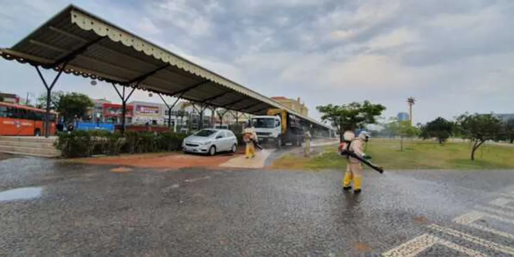 30 pessoas estão em enfermaria e outros 37 em UTI