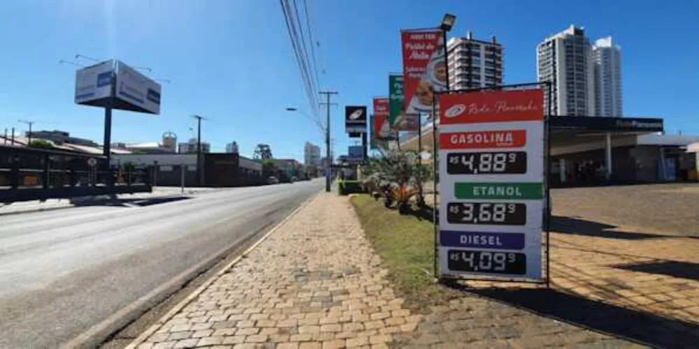 Valores praticados nos postos em Ponta Grossa já se aproximam dos R$ 4,90