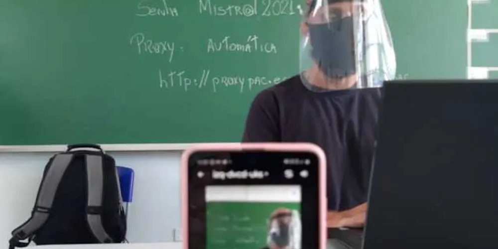 Imagem ilustrativa da imagem Colégios estaduais recebem treinamento e insumos