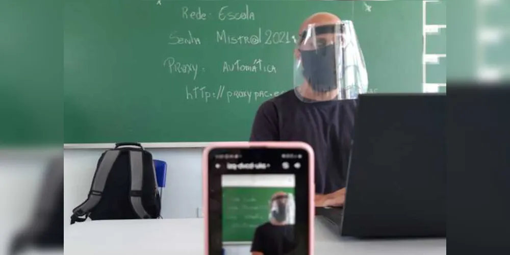 Imagem ilustrativa da imagem Colégios estaduais recebem treinamento e insumos