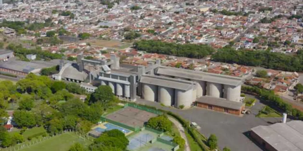 Além de loja agropecuária, unidade tem centro logístico e de armazenagem da produção