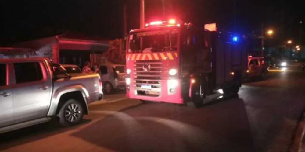Ao chegar no local a equipe constatou que se tratava de um princípio de incêndio