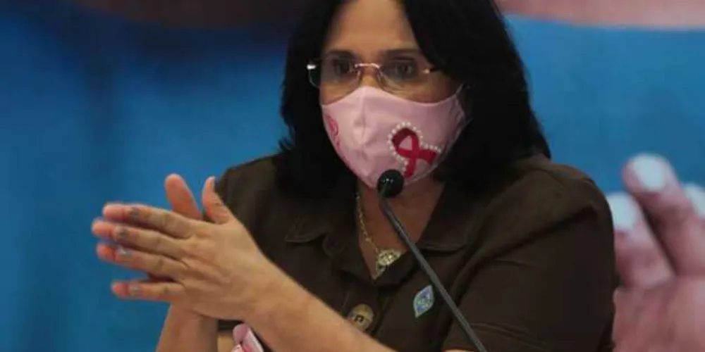 A ministra da pasta Mulher, da Família e dos Direitos Humanos quer intensificar o combate à violência contra a mulher