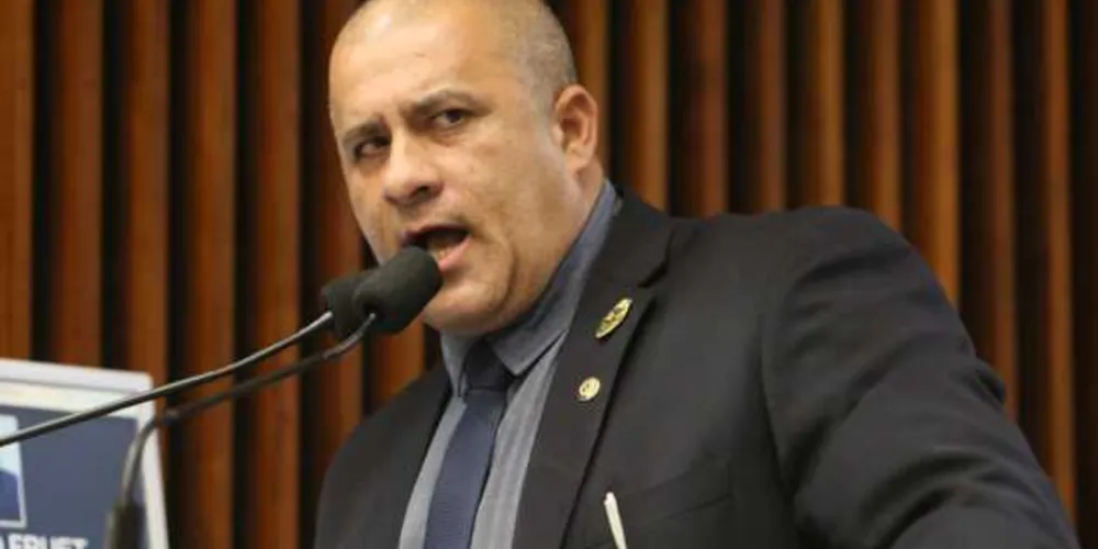 Imagem ilustrativa da imagem Deputado cobra indenização aos inscritos em concurso da PC