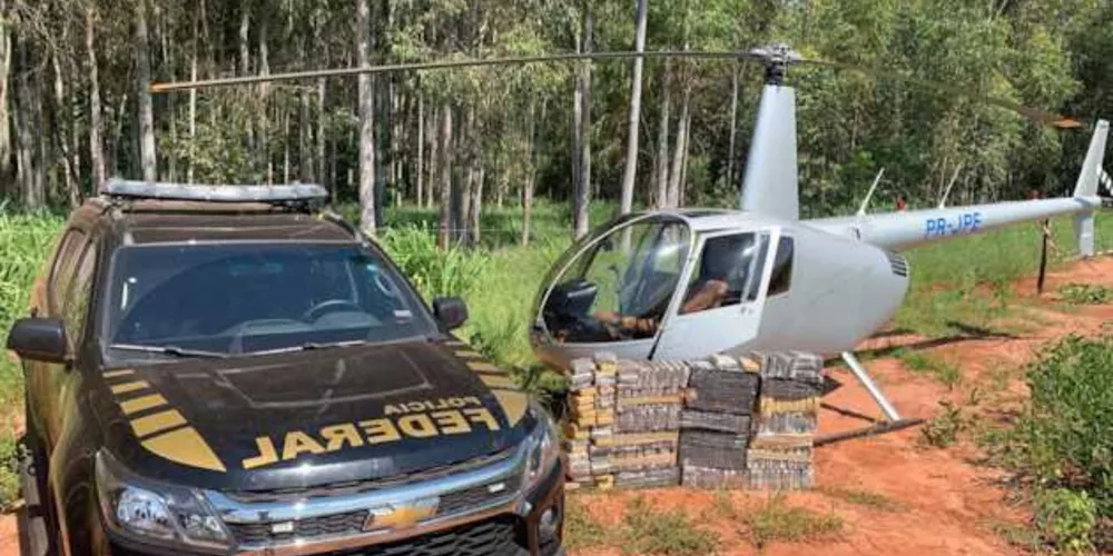 Imagem ilustrativa da imagem PF apreende helicóptero com 220 KG de cocaína no Paraná