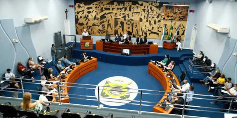 Vereadores aprovaram duas moções à prefeita Elizabeth Schmidt com propostas para o setor de eventos