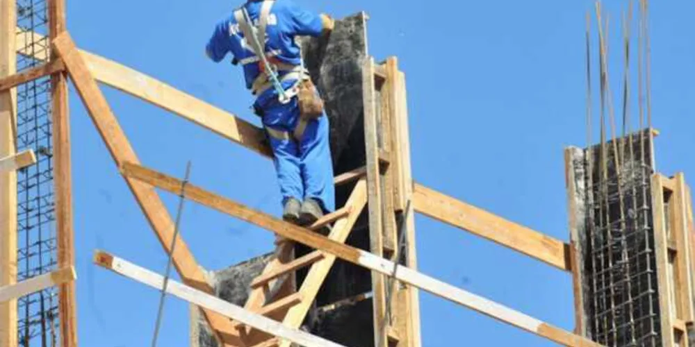 50,8% das assinalações sondadas pela CBIC foram em relação a alta ou falta de matéria-prima