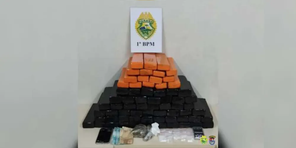Imagem ilustrativa da imagem Policiais apreendem mais de 46 quilos de drogas em PG