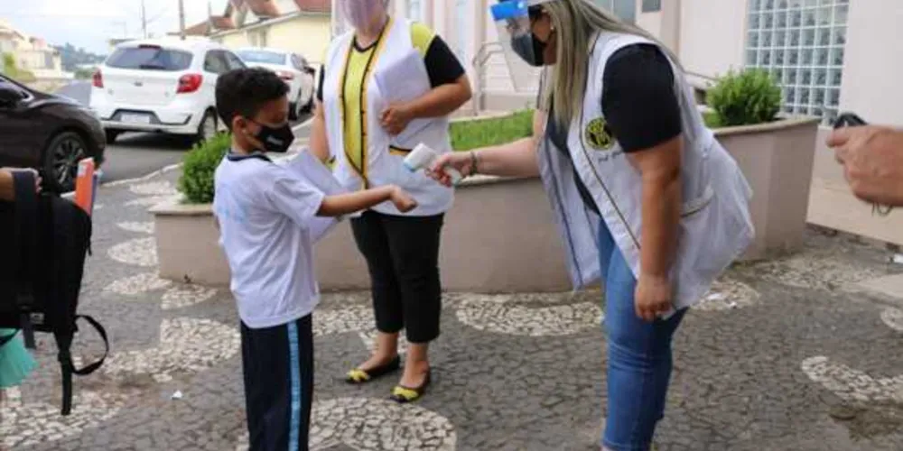 Imagem ilustrativa da imagem Castro retoma atividades na rede municipal de ensino