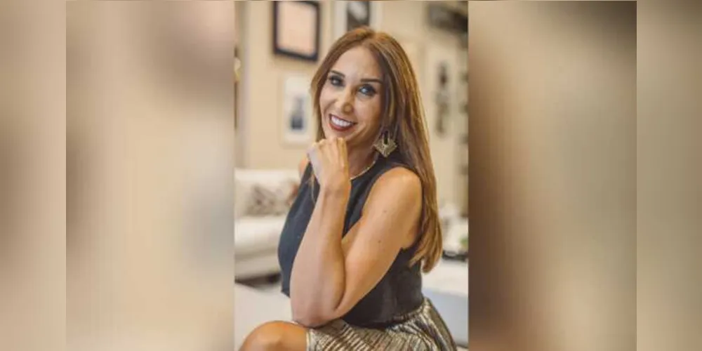 Novo ciclo - Giovana Nodari Sguario receberá as felicitações pela chegada de seu aniversário nesta quarta-feira (24). Giovana é esposa e mãe muito dedicada, sendo exemplo de amor incondicional a sua família. Da coluna RC os votos de felicidades e realizações. 