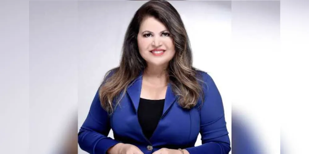 Novo ciclo – Cristina Mota receberá os cumprimentos neste sábado (27), pela passagem de seu aniversário. Cristina é um dos nomes sempre presentes nas iniciativas sociais e filantrópicas de nossa cidade. Da coluna RC os votos de alegrias e sucesso!
