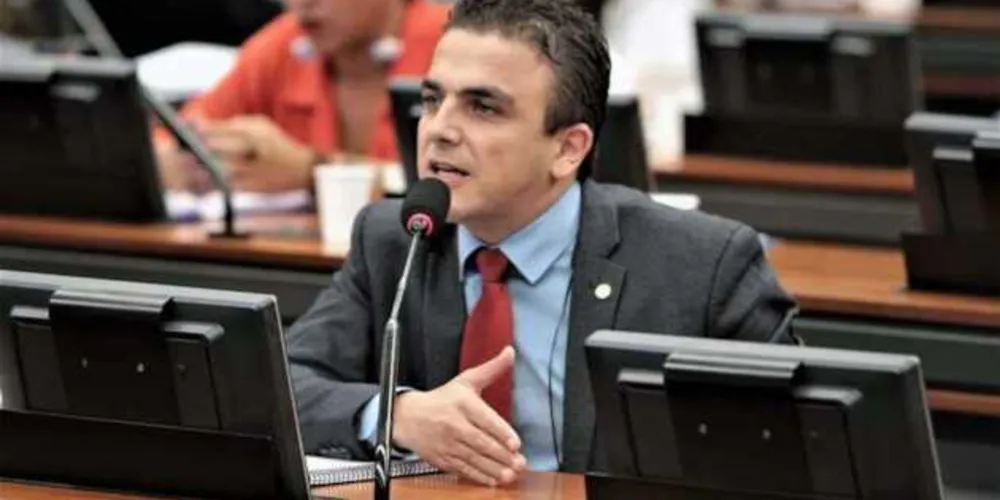 Deputado busca garantir os repasses necessários para os municípios em nível federal durante a crise econômica
