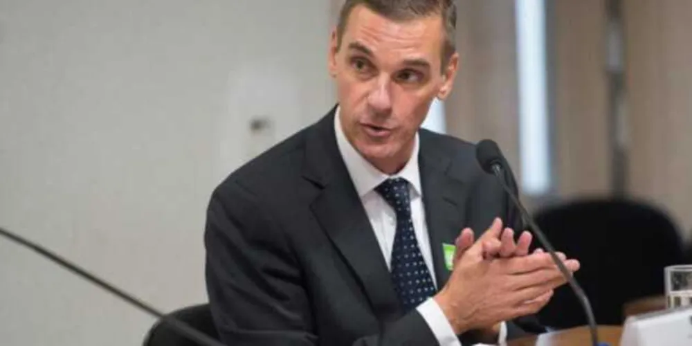 Banco citou que Brandão não pediu renúncia