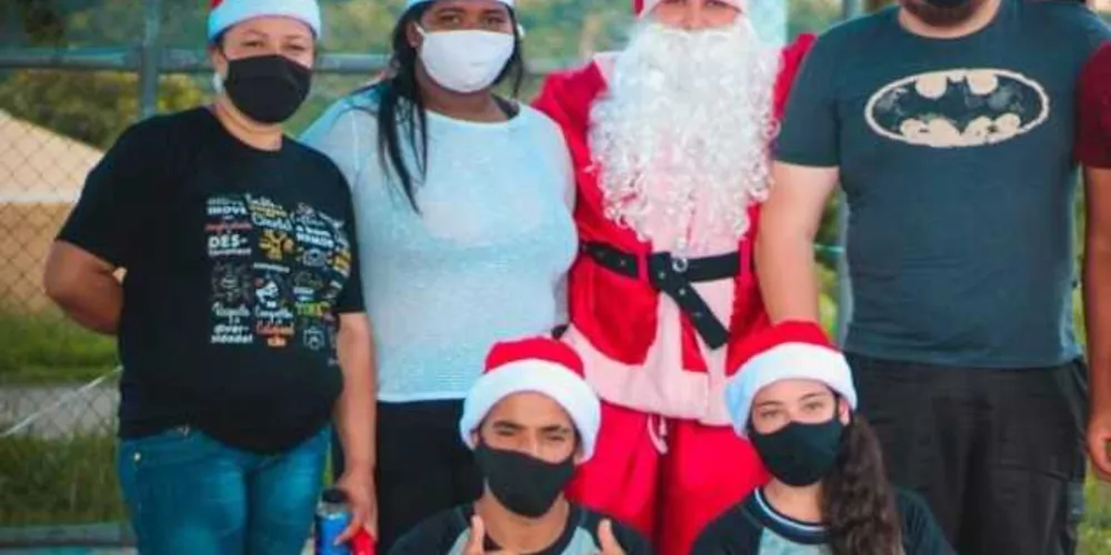 Com o lema 'Levar o amor ao próximo e ajudar pessoas', a intenção do projeto é realizar entrega de doces para crianças carentes