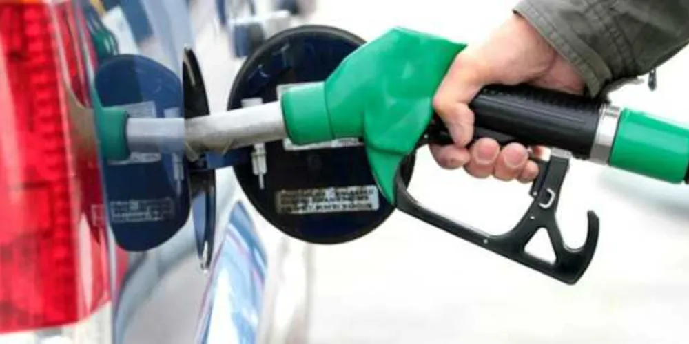 Imagem ilustrativa da imagem Procon notifica postos sobre aumento antecipado em PG