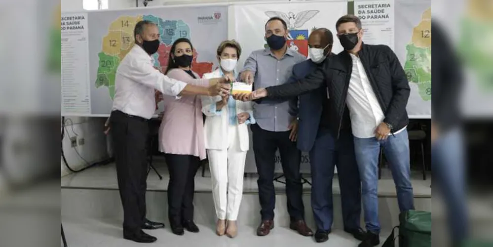 Elizabeth teve uma reunião com a Frente Nacional de Prefeitos (FNP).