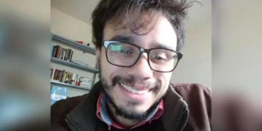 Juliano Lima Schualtz, é estudante de História pela Universidade Estadual de Ponta Grossa (UEPG) e militante do Coletivo Negro Ilê Aiyê, na mesma universidade.