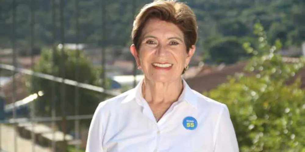 Prefeita da cidade de Ponta Grossa, Elizabeth Schmidt.