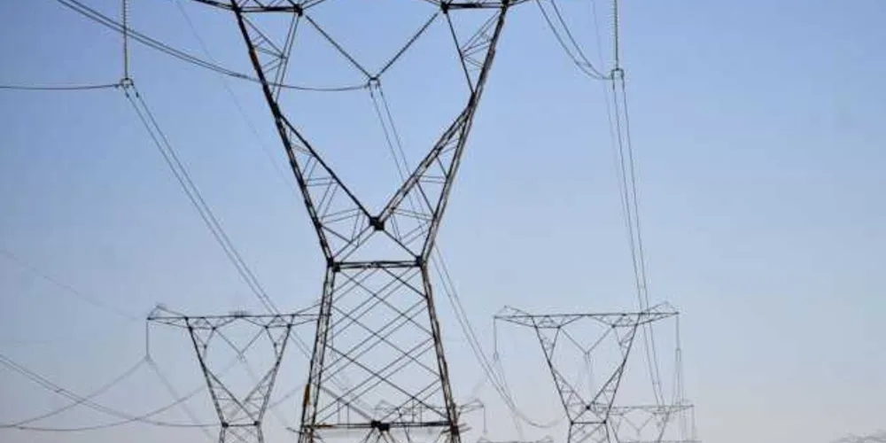 No projeto, duas estatais serão transformadas em empresas vinculadas ao Ministério de Minas e Energia.