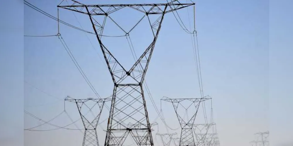 No projeto, duas estatais serão transformadas em empresas vinculadas ao Ministério de Minas e Energia.