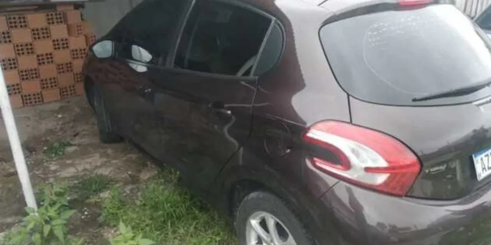 Imagem ilustrativa da imagem Ao dirigir seminu, motorista é preso por abordar mulheres