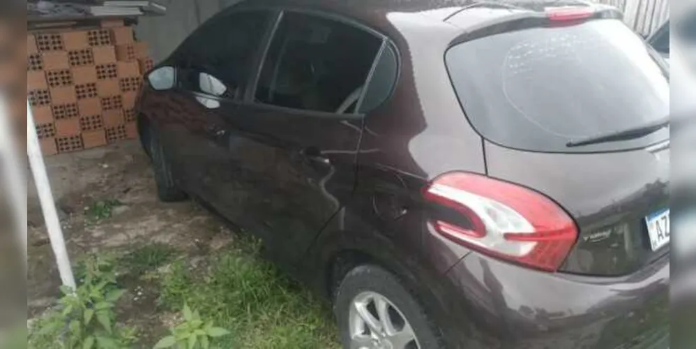 Imagem ilustrativa da imagem Ao dirigir seminu, motorista é preso por abordar mulheres