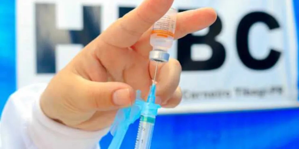 Objetivo é imunizar 100% dos idosos entre 80 e 84 anos com a nova remessa