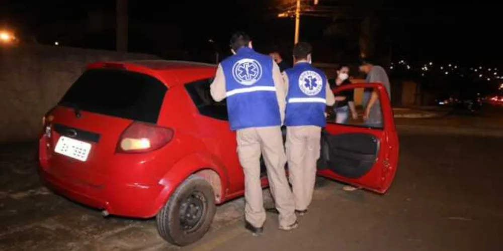 Acidente ocorreu no início da noite deste sábado em Ponta Grossa