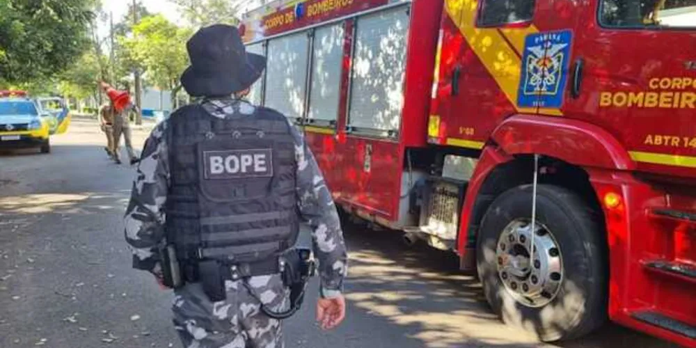 Esquadrão Antibombas de Curitiba foi acionado.