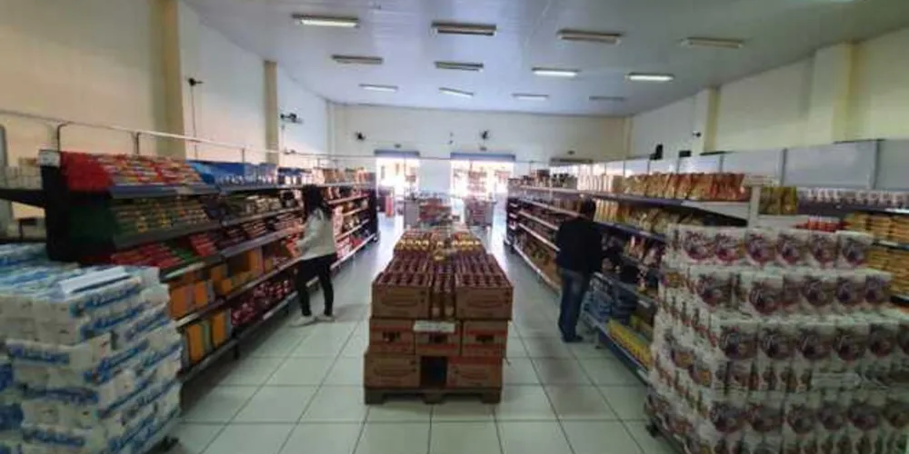 Imagem ilustrativa da imagem Mercado da Família mantém atendimento na pandemia