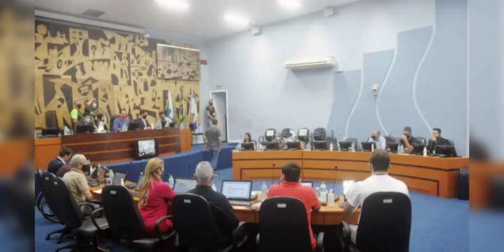 Parlamentares decidiram pela votação na Sessão de hoje (8).